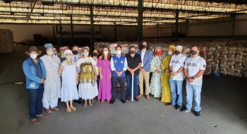 Governo entrega cestas básicas para comunidades tradicionais